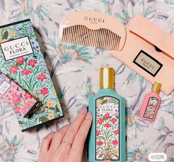 dep-moi-ngay-huong-thom-nu-tinh-sang-trong-va-quyen-ru-nuoc-hoa-nu-gucci-flora-gorgeous-77