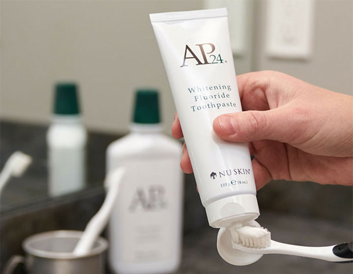 Kem Đánh Trắng Răng AP24 Whitening Flouride Toothpaste Chăm Sóc Da-1