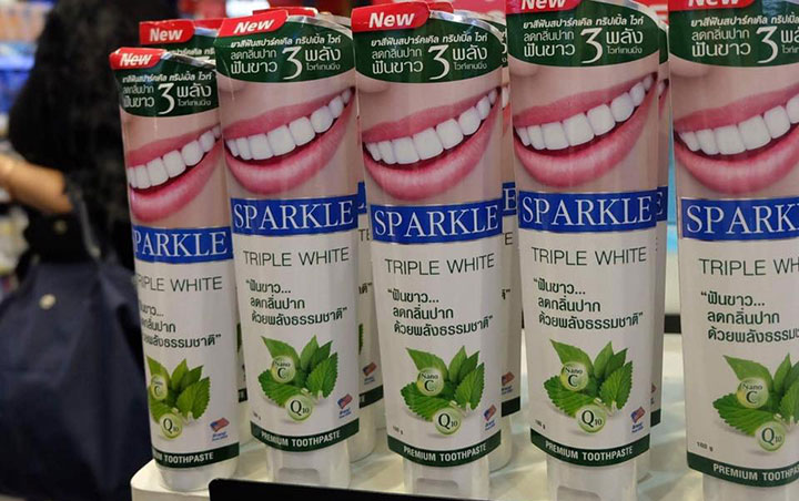 Kem Đánh Trắng Răng Trà Xanh Sparkle Thái Lan Chăm Sóc Da-1