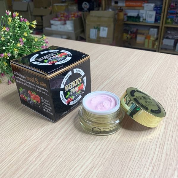 Kem Dưỡng Trắng Da Trị Nám Berry Plus Extra Whitening Cream Thái Lan-3