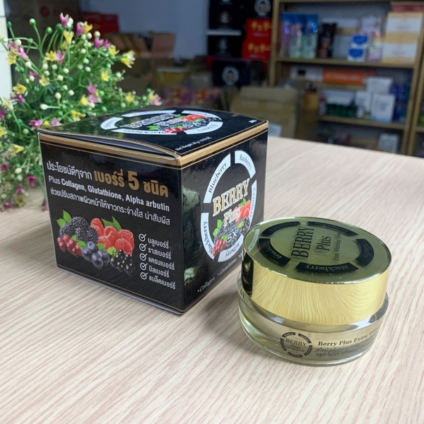 Kem Dưỡng Trắng Da Trị Nám Berry Plus Thái Lan-2