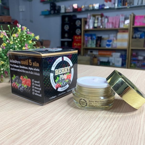 Kem Dưỡng Trắng Da Trị Nám Berry Plus Thái Lan-3