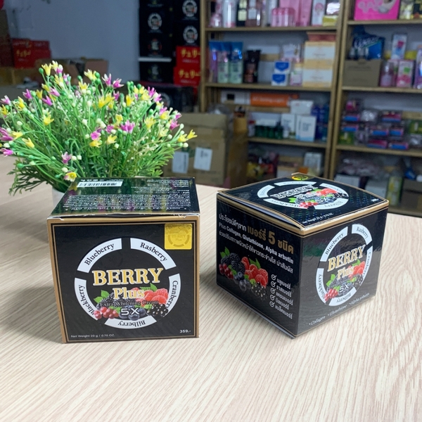 Kem Dưỡng Trắng Da Trị Nám Berry Plus Thái Lan-6