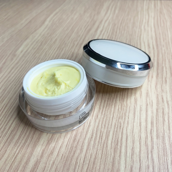 Kem Trị Thâm Nách, Thâm Mông Q-Nic Care Thái Lan-2