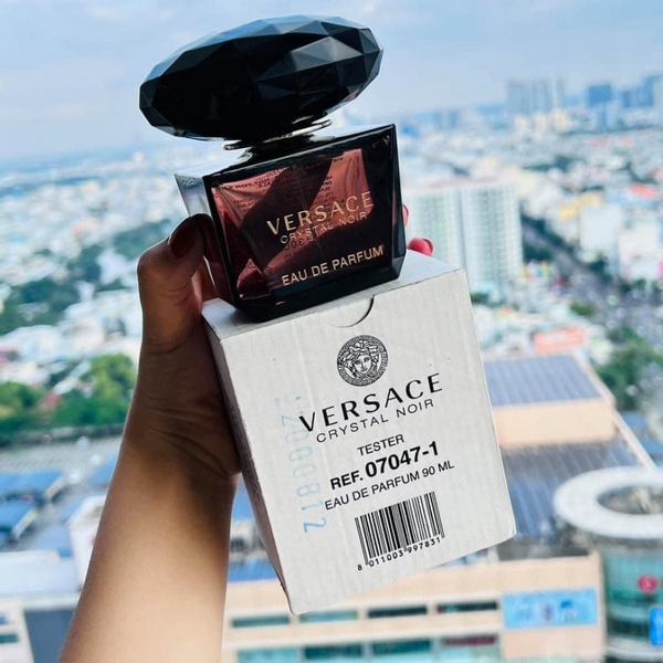 Nước hoa Nữ Versace Crystal Noir Eau De Toilette 90ml-2