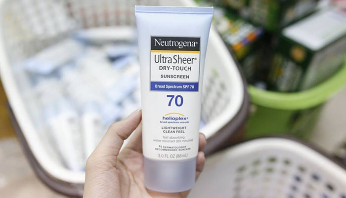 Kem Chống Nắng Toàn Thân Neutrogena Ultra Sheer Dry-Touch Kem Chống Nắng-1
