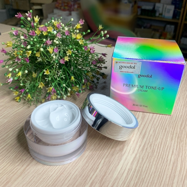 Kem Ốc Sên Dưỡng Trắng Goodal Premium Snail Tone Up Cream(Mẫu Mới 2020)-2
